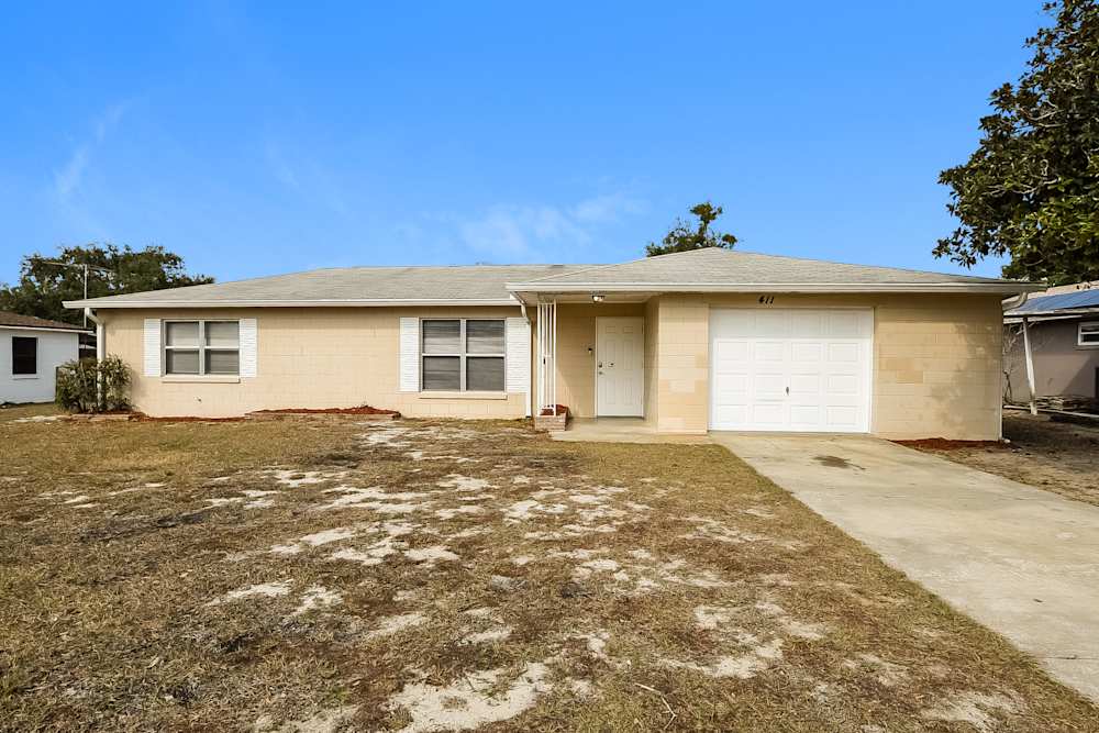 411 W Charlotte Ave, Eustis, FL, 32726